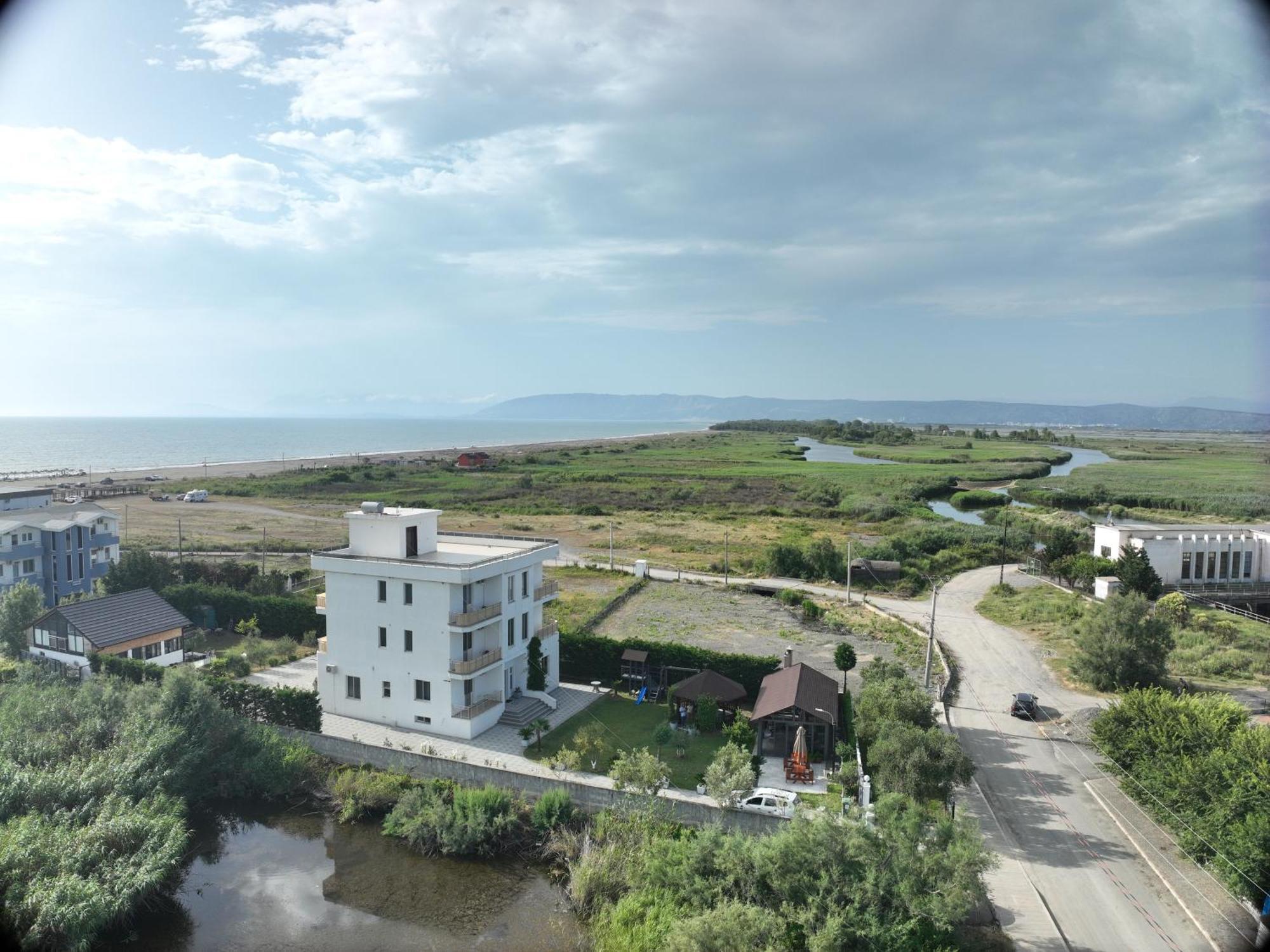 Kunevain Guest House เลเจอ ภายนอก รูปภาพ
